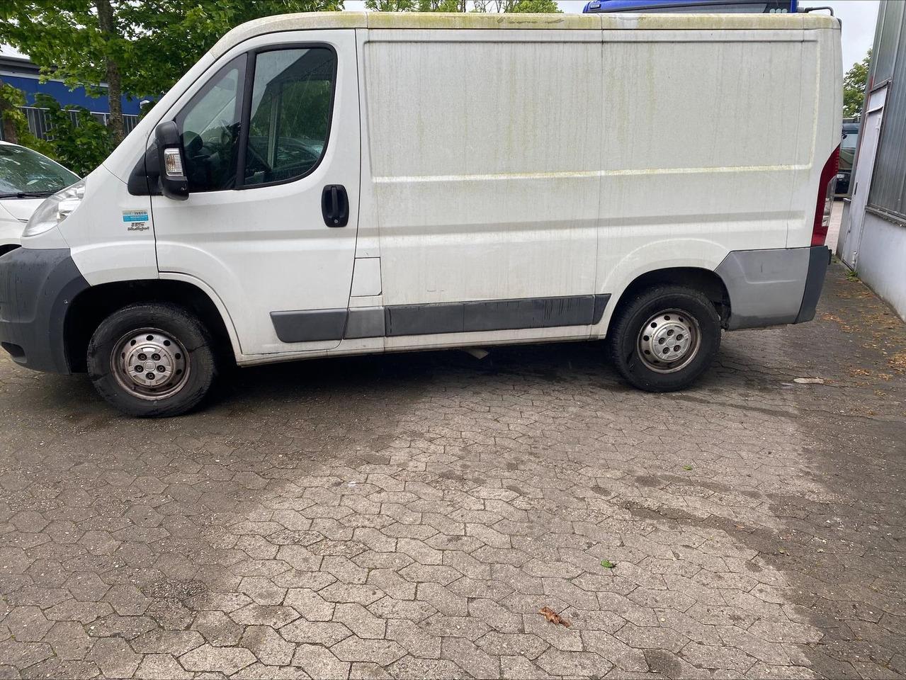 Small van Fiat Ducato 115 28 Multijet L1H1 mit Motorschaden Fiat Ducato 115 28 Multijet L1H1 mit Motorschaden- Photo 2