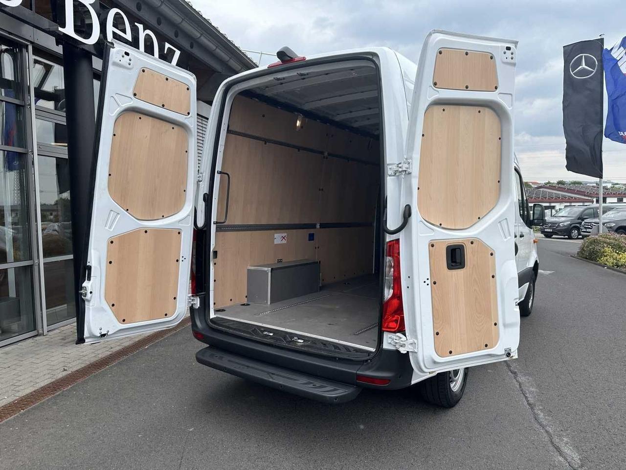 Kastenwagen Mercedes-Benz Sprinter 317 CDI 3665 9G Klima 360 MBUX SHZ Mercedes-Benz Sprinter 317 CDI 3665 9G Klima 360 MBUX SHZ- Photo 6