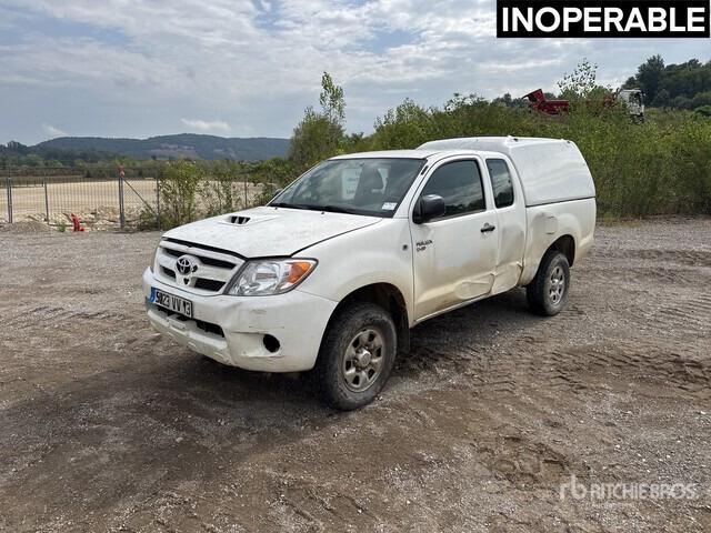 Pick-up 2007 Toyota Hilux 4x4 Crew Cab (Inoperable) Pickup 2007 Toyota Hilux 4x4 Crew Cab (Inoperable) Pickup- Photo 2