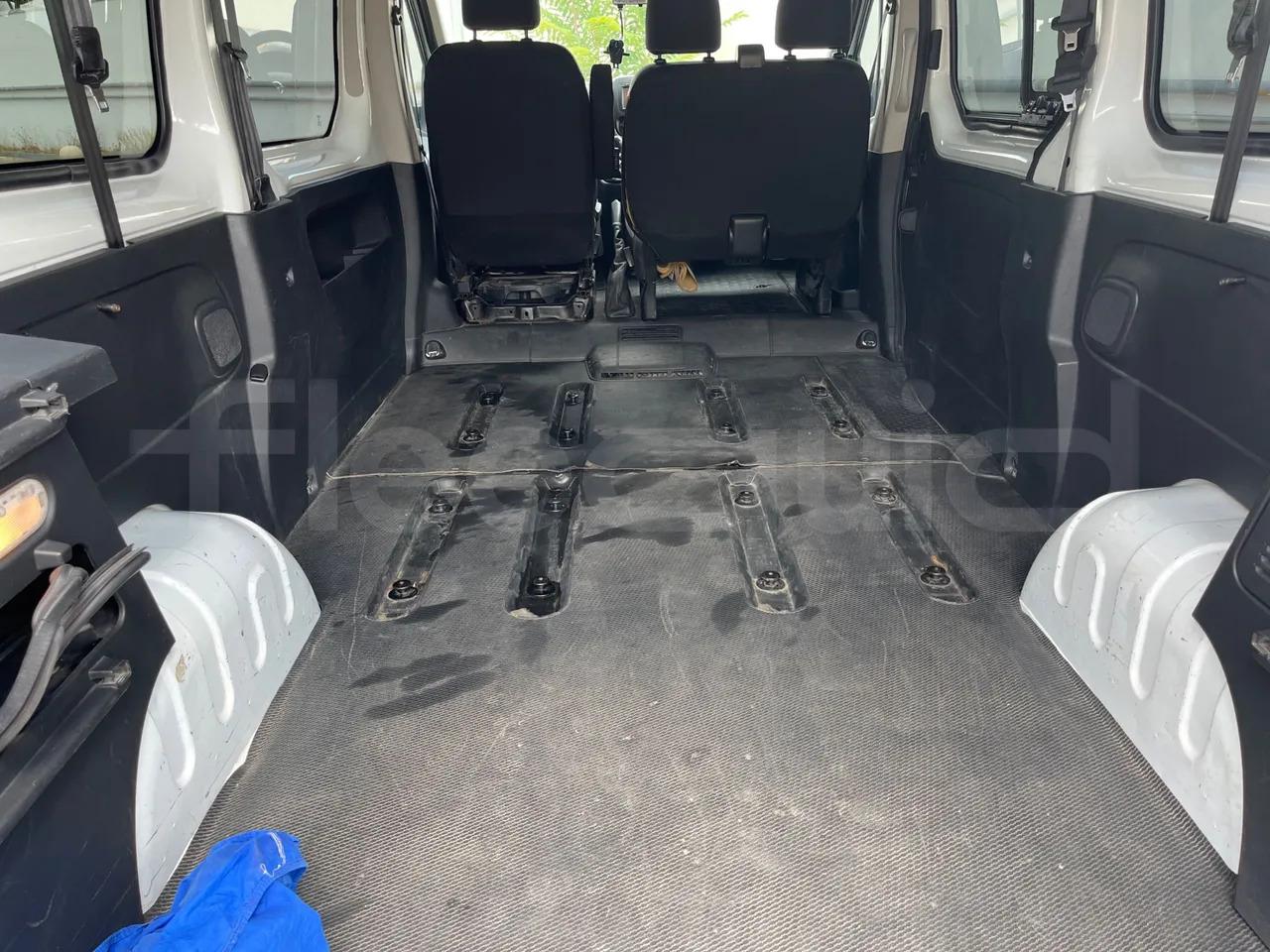 Kleinbus Opel Vivaro - B Opel Vivaro - B- Photo 8