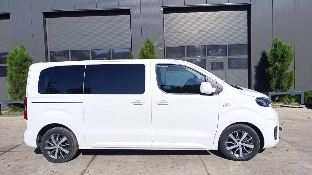 Panel van- Photo 2