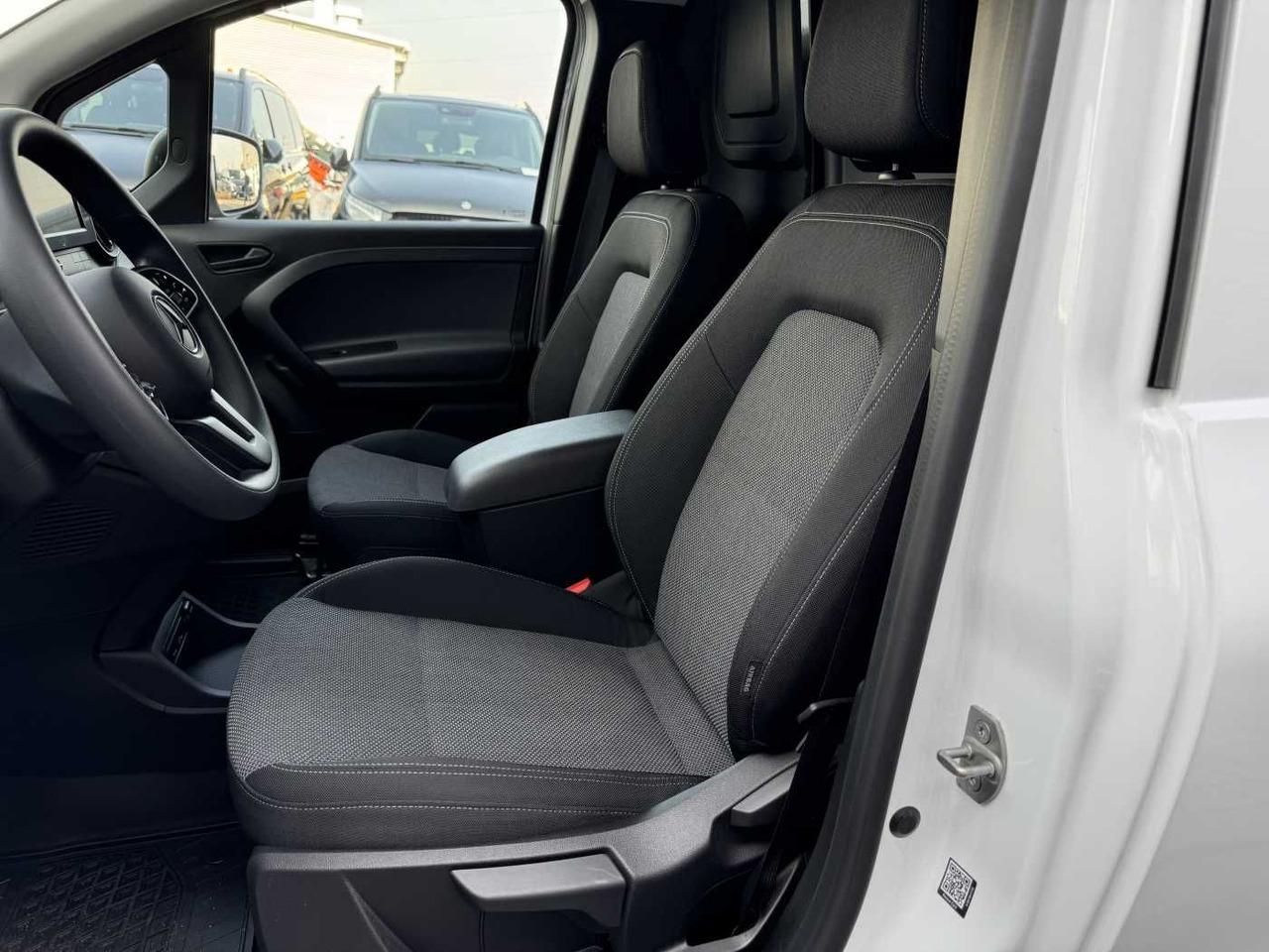 Small van Mercedes-Benz ECitan Kasten Klimaautom. Kamera SHZ MBUX AHK Mercedes-Benz ECitan Kasten Klimaautom. Kamera SHZ MBUX AHK- Photo 9