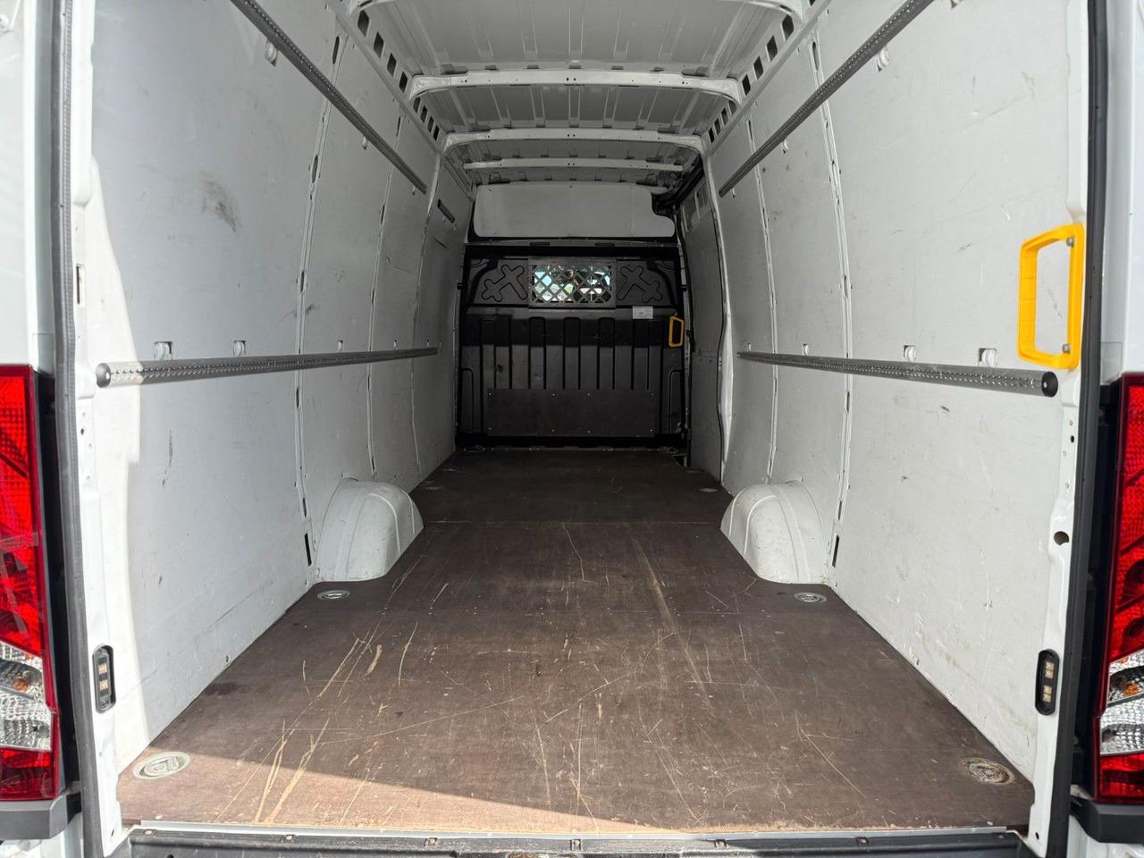Kastenwagen Iveco Daily 35S16 V *Klima*R4.100mm* Iveco Daily 35S16 V *Klima*R4.100mm*- Photo 6