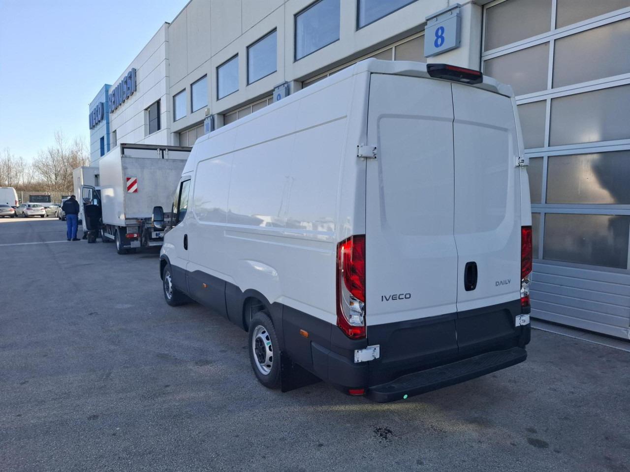 Passenger van Daily 35S14V Daily 35S14V- Photo 3