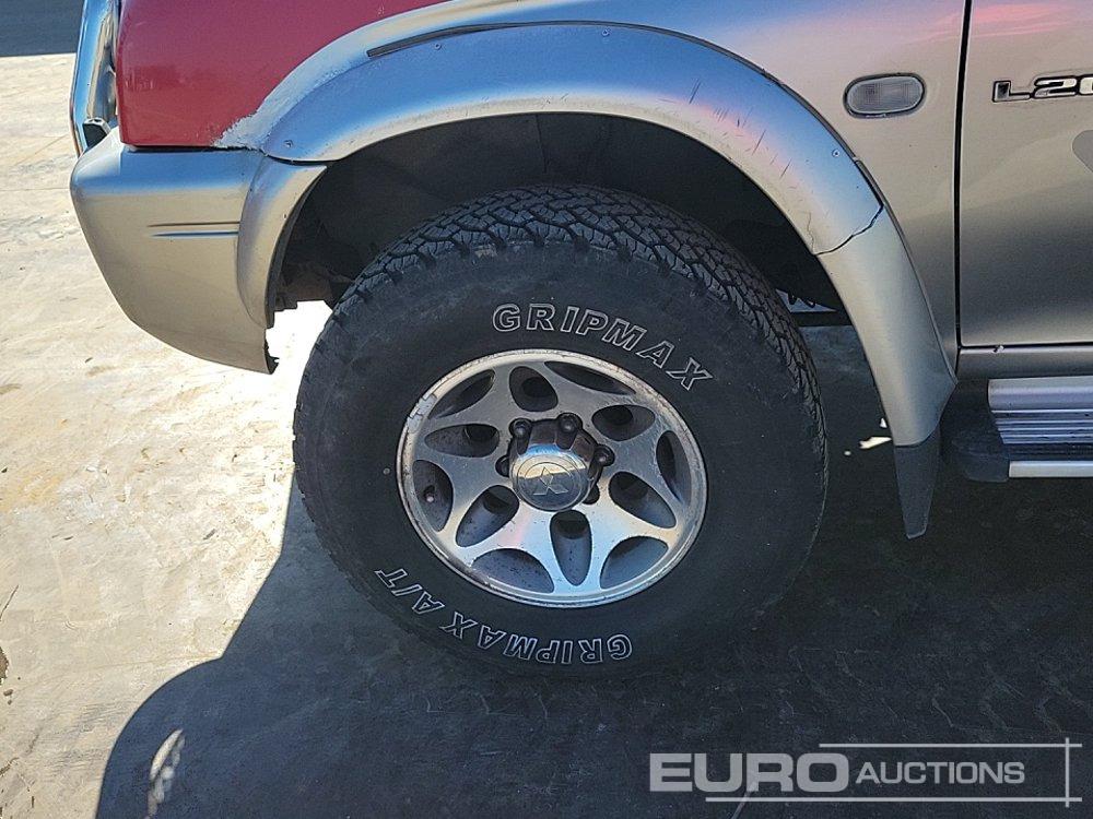 Pick-up 2004 Mitsubishi L200 2004 Mitsubishi L200- Photo 9