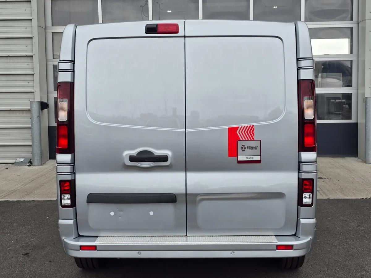 Panel van NEW Renault Trafic Exclusive 170BHP/150BHP Manual Silver NEW Renault Trafic Exclusive 170BHP/150BHP Manual Silver- Photo 3
