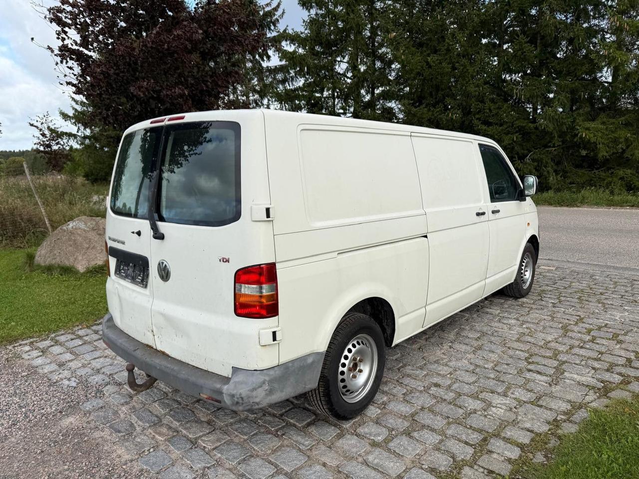 Kleintransporter Volkswagen T5 Transporter 2.5 TDI Kasten lang Volkswagen T5 Transporter 2.5 TDI Kasten lang- Photo 4