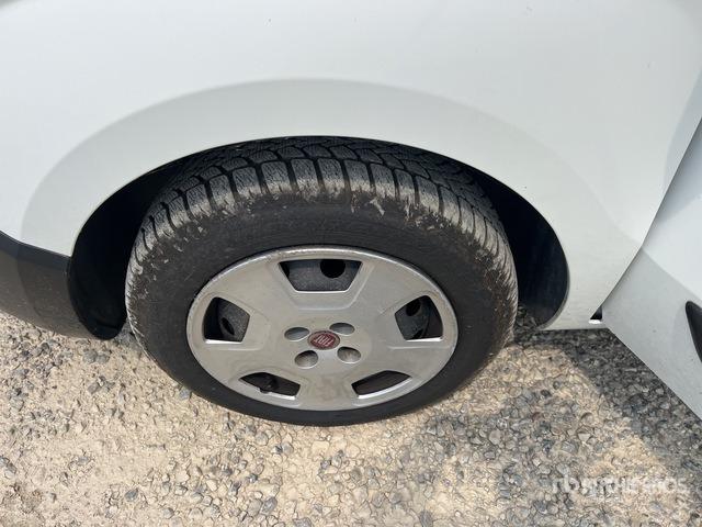 Small van 2020 Fiat Fiorino Autocarro furgonato 2020 Fiat Fiorino Autocarro furgonato- Photo 5