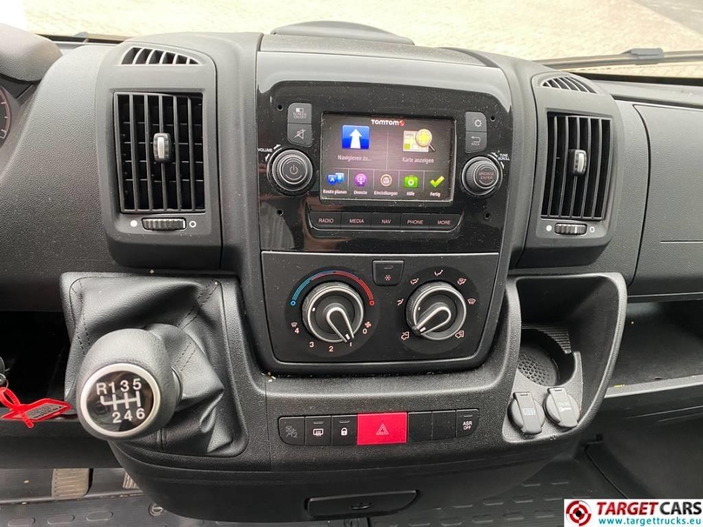Panel van- Photo 9