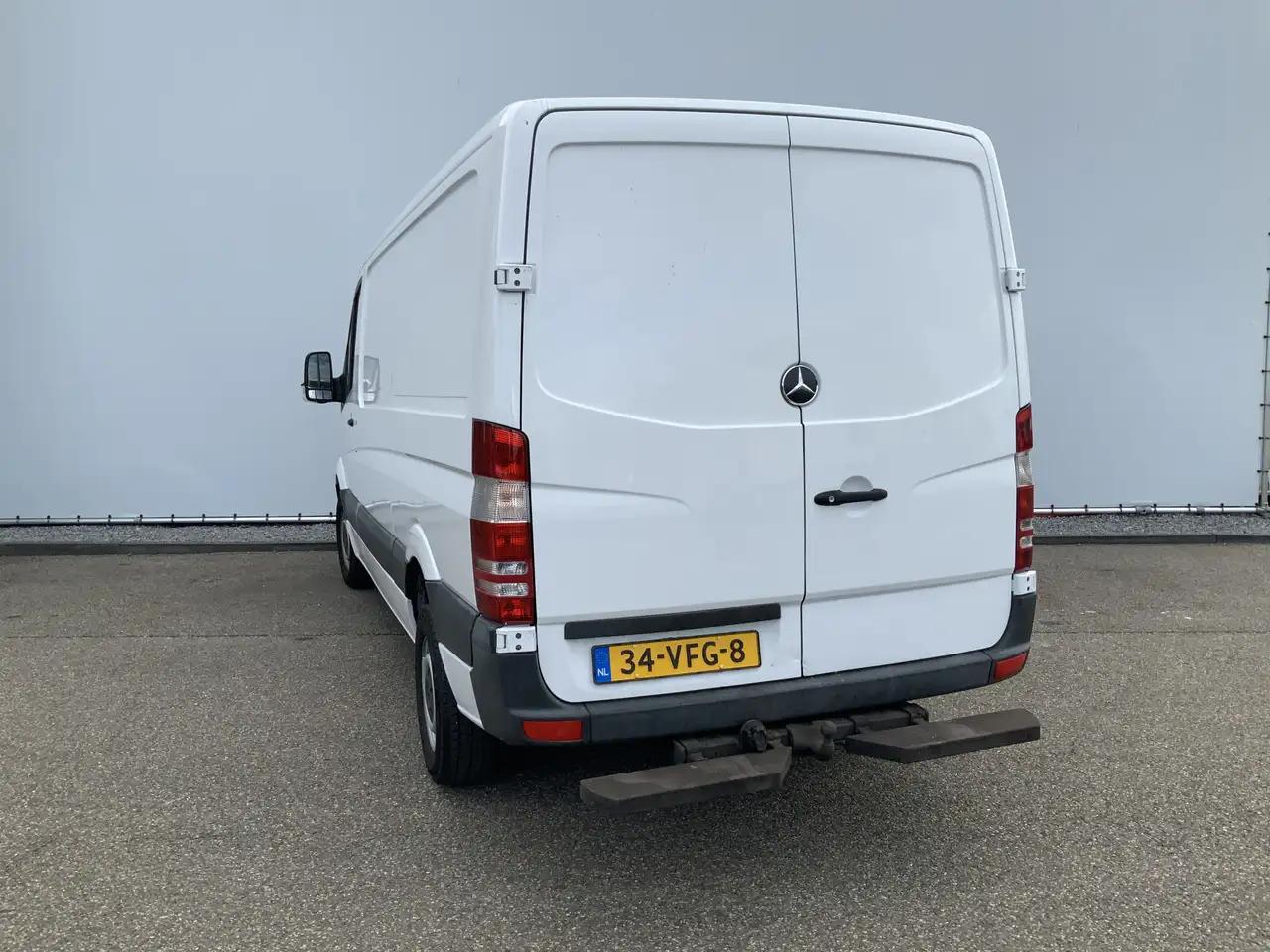 Panel van 311 2.2 CDI 366 L2 H1 Automaat Trekhaak 2800 kg 3 311 2.2 CDI 366 L2 H1 Automaat Trekhaak 2800 kg 3- Photo 2