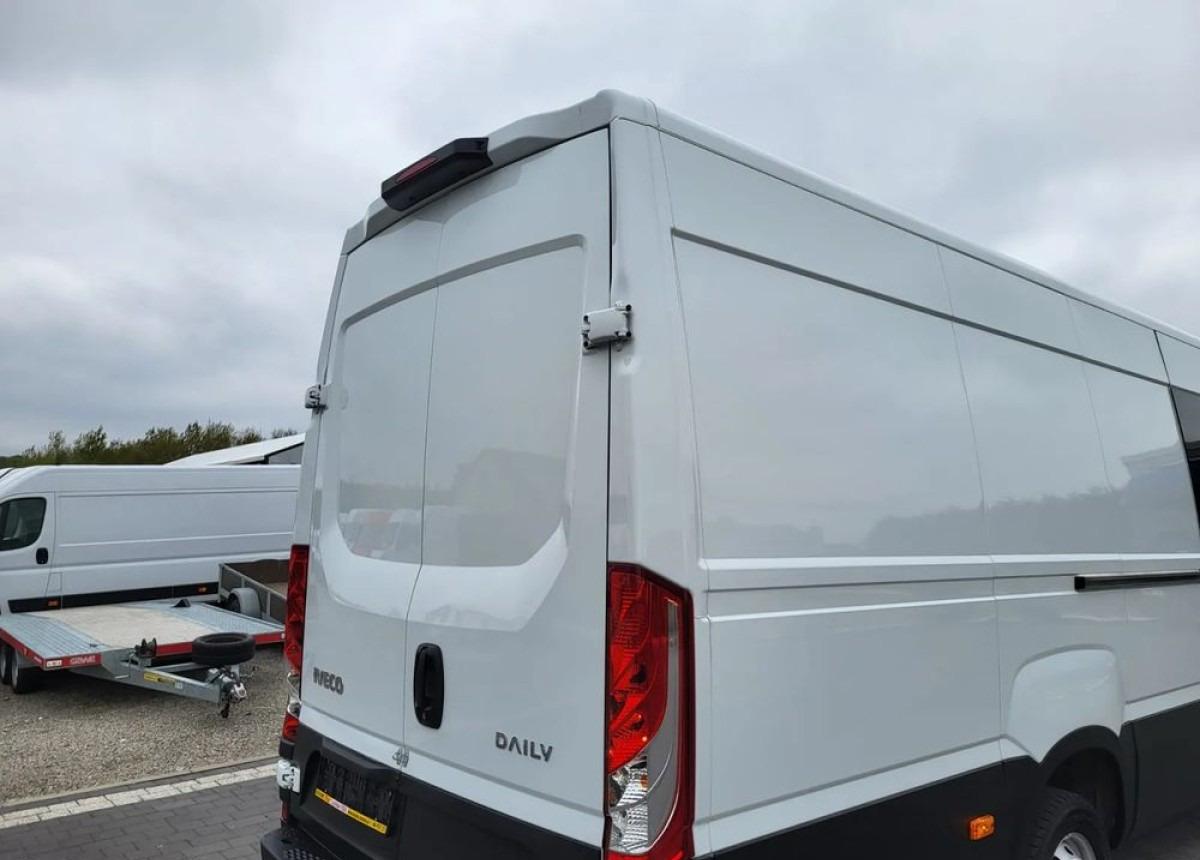 Transporter mit Doppelkabine Daily Max 7 -osobowe Daily Max 7 -osobowe- Photo 10