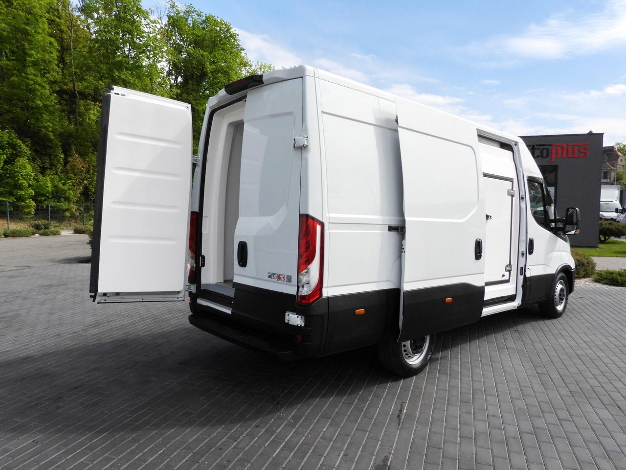 Refrigerated van DAILY 35S14 REFRIGERATOR VAN -10*C POWER SUPPLY 230V CRUISE CONTROL AUTOMATIC TRANSMISSION HI-MATIC AIR CONDITIONING 140HP DAILY 35S14 REFRIGERATOR VAN -10*C POWER SUPPLY 230V CRUISE CONTROL AUTOMATIC TRANSMISSION HI-MATIC AIR CONDITIONING 140HP- Photo 3