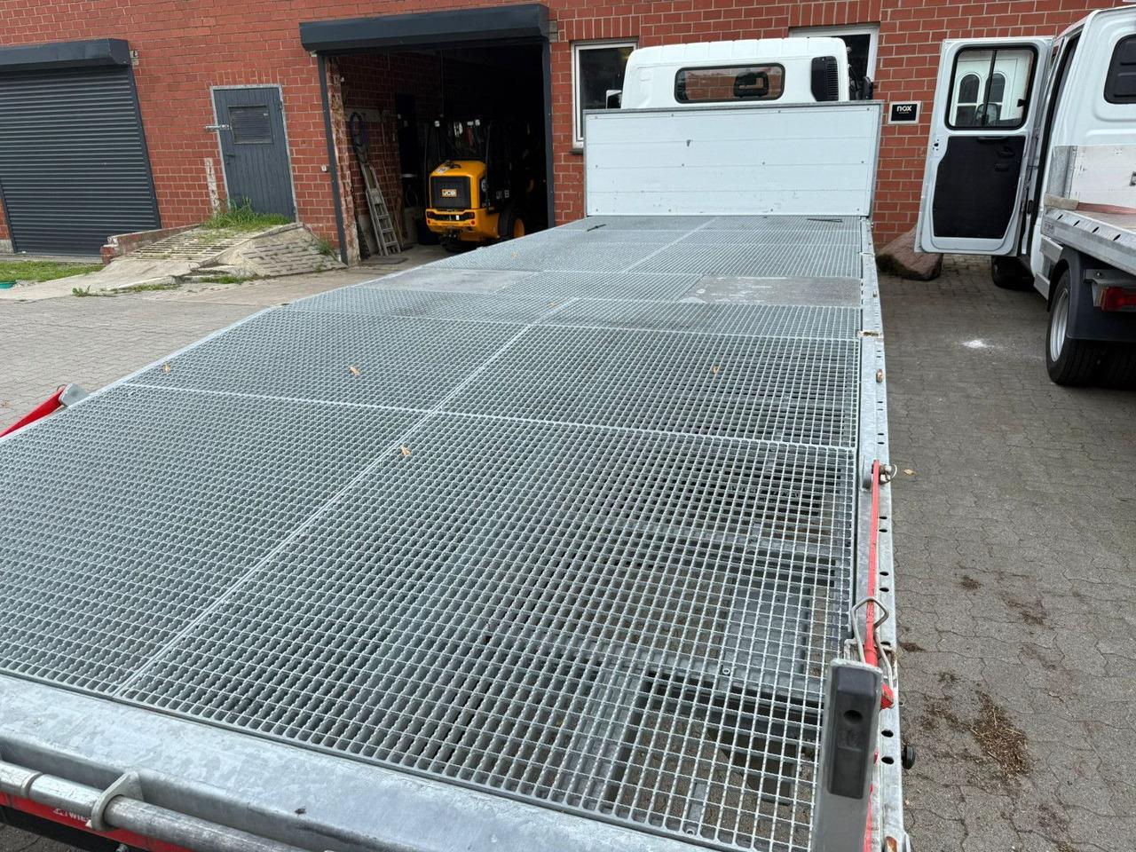 Flatbed van Mitsubishi Fuso Canter 7C18 Arbeitsbühnentransporter Mitsubishi Fuso Canter 7C18 Arbeitsbühnentransporter- Photo 6
