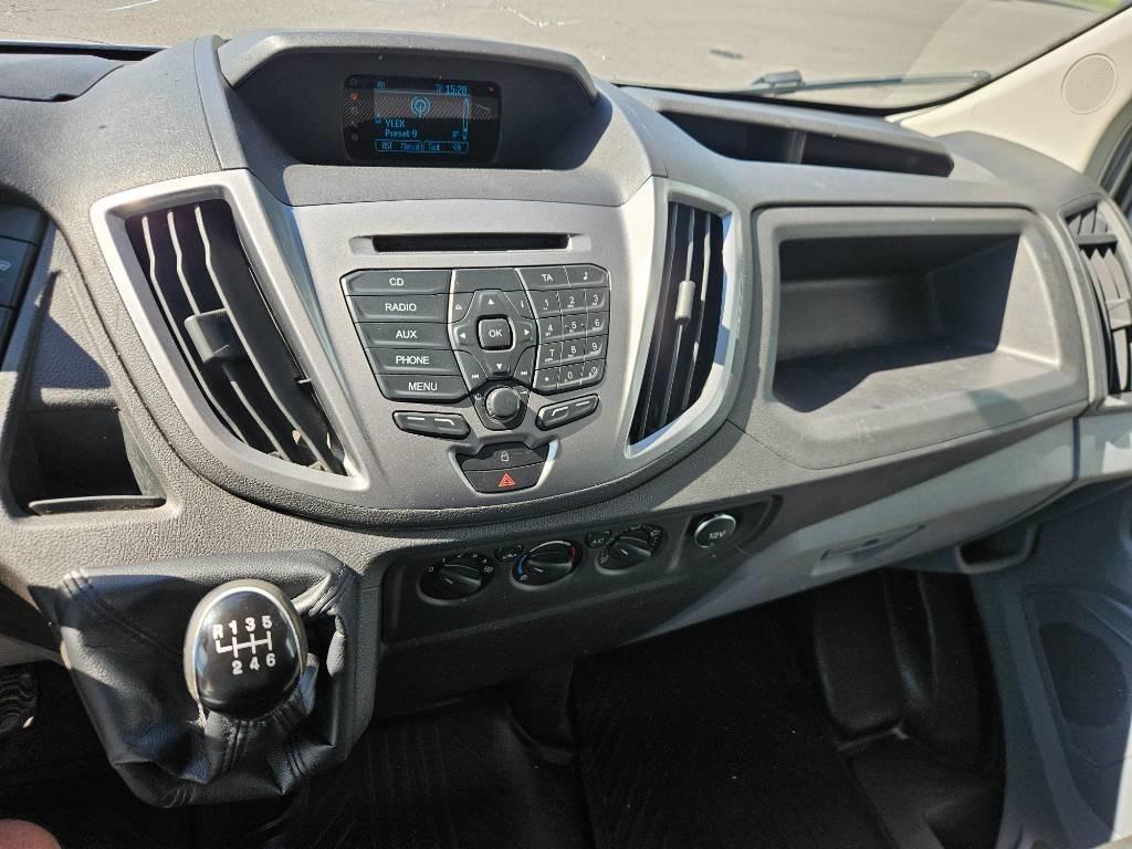 Panel van- Photo 10