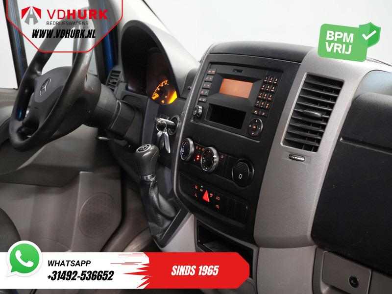 Kleinbus Sprinter 213 2.2 CDI Aut. L2H2 9 Persoons EXPORT Incl. BTW&BPM €13.915,- Airco/ PDC/ Sidebars/ Rearbar Sprinter 213 2.2 CDI Aut. L2H2 9 Persoons EXPORT Incl. BTW&BPM €13.915,- Airco/ PDC/ Sidebars/ Rearbar- Photo 3