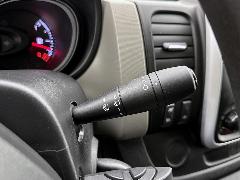 Kleintransporter Trafic 1.6 dCi T29 L2H1 Comfort Energy Trekhaak Betimmering Cruise Control Imperiaal Trafic 1.6 dCi T29 L2H1 Comfort Energy Trekhaak Betimmering Cruise Control Imperiaal- Photo 10