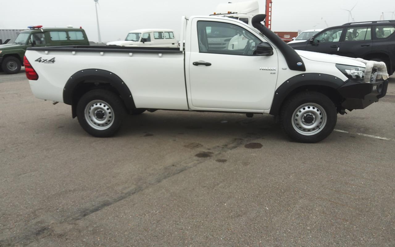 Pickup truck Hilux / Revo RHD Pick-up single Cab 2.8L Diesel Manual Hilux / Revo RHD Pick-up single Cab 2.8L Diesel Manual- Photo 7