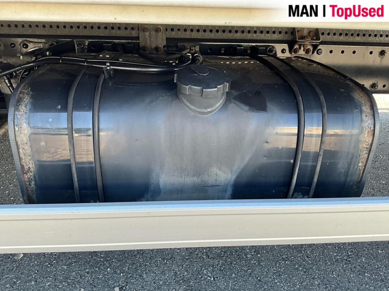 Curtain side van TGL 8.220 4X2 BL Schiebeplane LBW Navi Spoiler TGL 8.220 4X2 BL Schiebeplane LBW Navi Spoiler- Photo 6