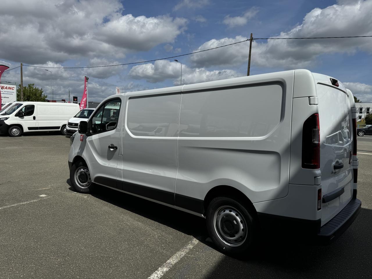 Kastenwagen Trafic L2H1 3000 Kg 2.0 Blue dCi - 170 2024 III FOURGON Fourgon Advance L2H1 PHASE 3 Trafic L2H1 3000 Kg 2.0 Blue dCi - 170 2024 III FOURGON Fourgon Advance L2H1 PHASE 3- Photo 8