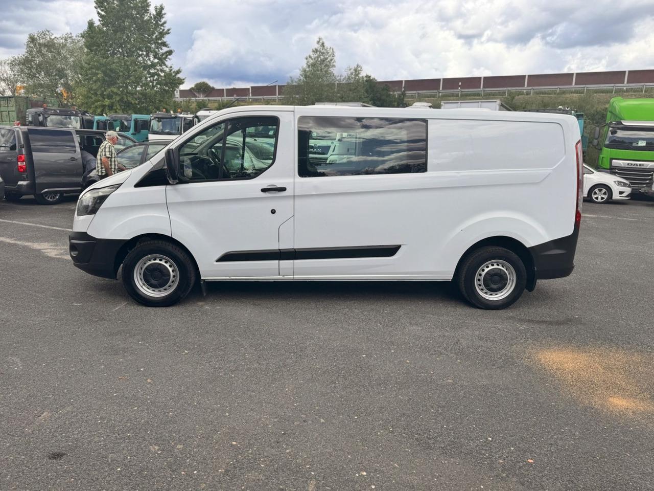Kleintransporter Ford Transit Custom Mixto 6 Sitzplätze Ford Transit Custom Mixto 6 Sitzplätze- Photo 6