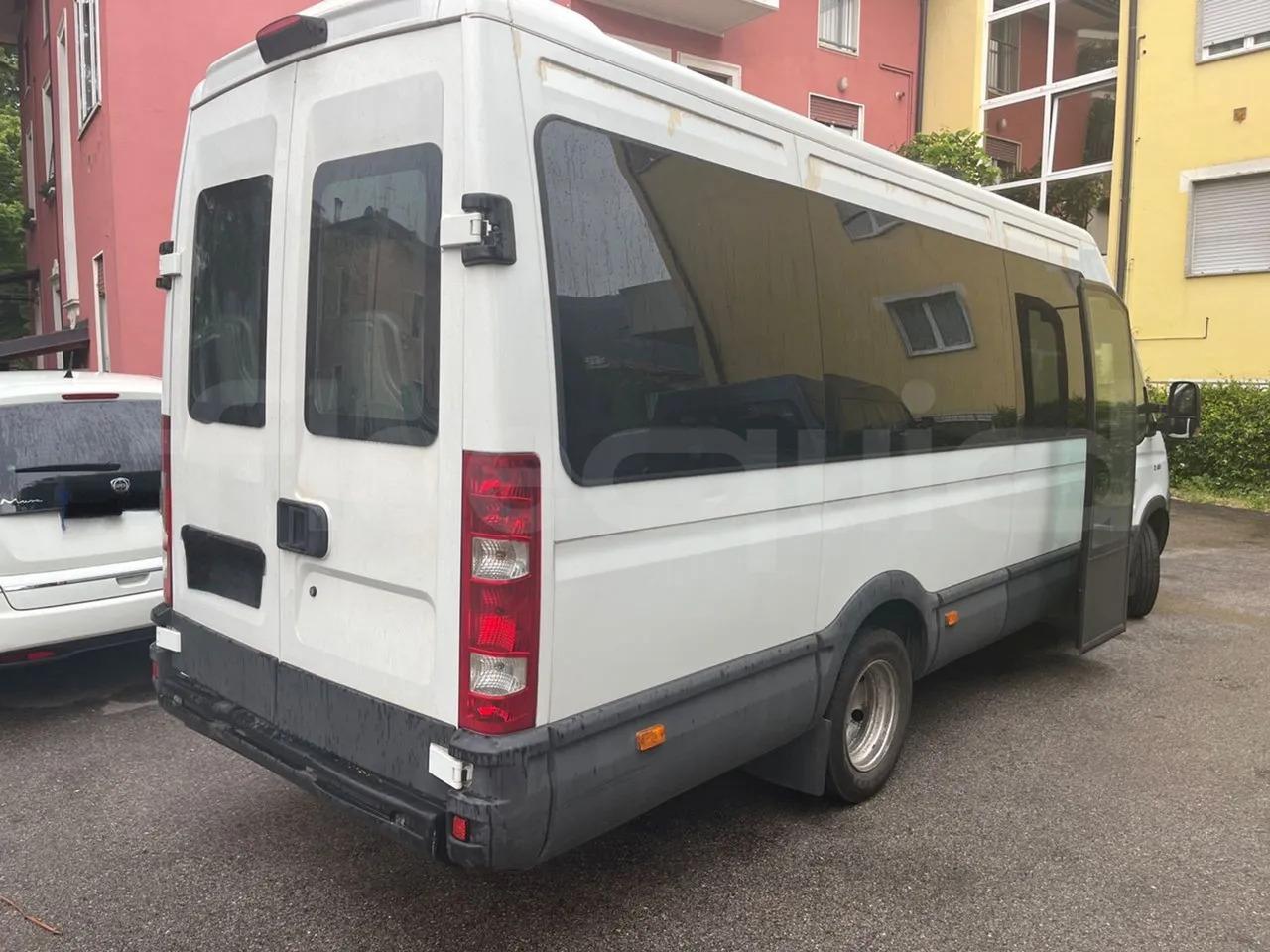 Kleinbus Iveco Daily Iveco Daily- Photo 8