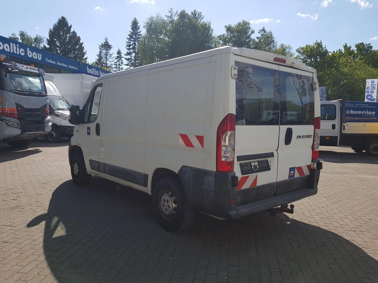 Kleintransporter Fiat Ducato Kastenwagen 120 MULTIJET Radio+AHK 88... Fiat Ducato Kastenwagen 120 MULTIJET Radio+AHK 88...- Photo 3