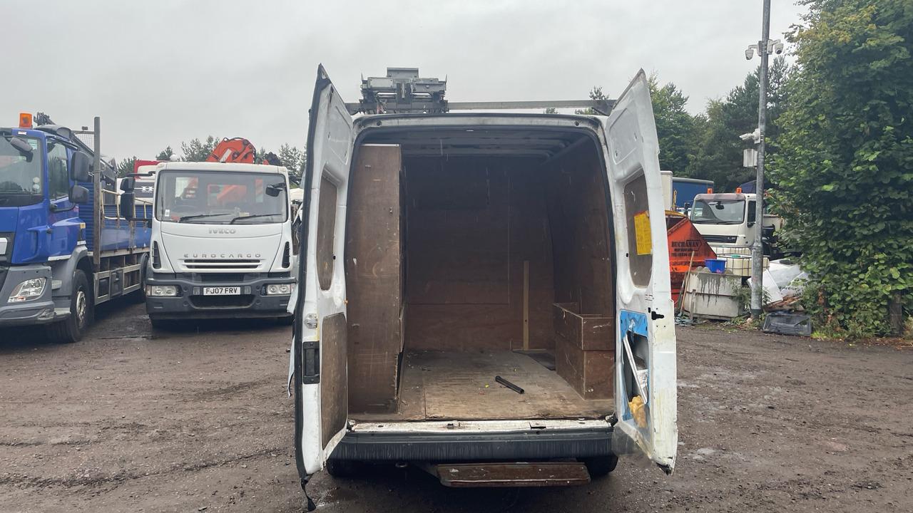 Transporter mit Doppelkabine Transit T350 2.2 TDCi 115ps Transit T350 2.2 TDCi 115ps- Photo 9