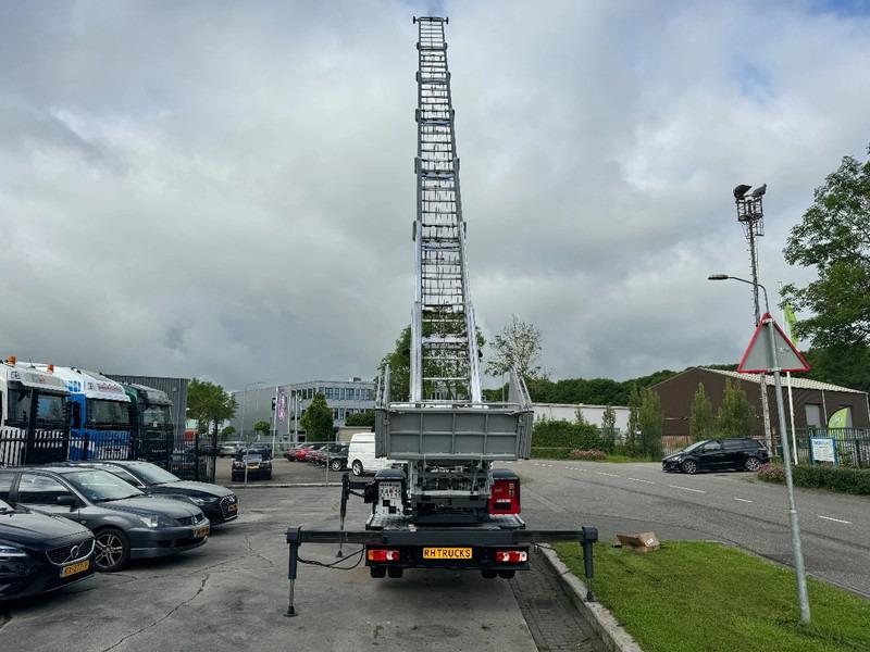 Transporter Cabstar 35.13 EURO 6 + LIFT 25 METER + REMOTE CONTROL Cabstar 35.13 EURO 6 + LIFT 25 METER + REMOTE CONTROL- Photo 4