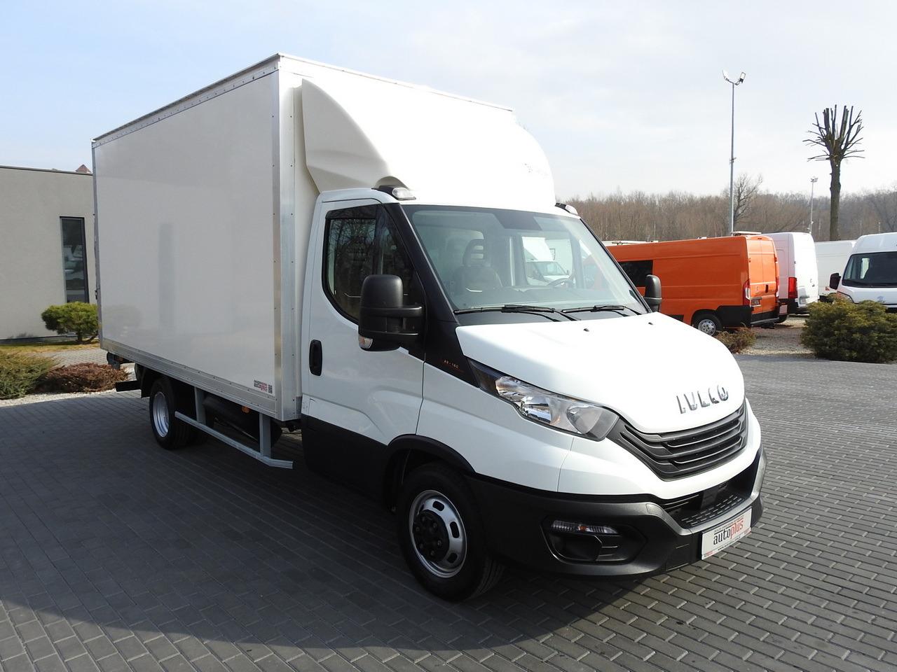 Box van DAILY 35C16 BOX LIFT 8 PALLETS CRUISE CONTROL TWIN WHEELS AIR CONDITIONING 160HP DAILY 35C16 BOX LIFT 8 PALLETS CRUISE CONTROL TWIN WHEELS AIR CONDITIONING 160HP- Photo 4