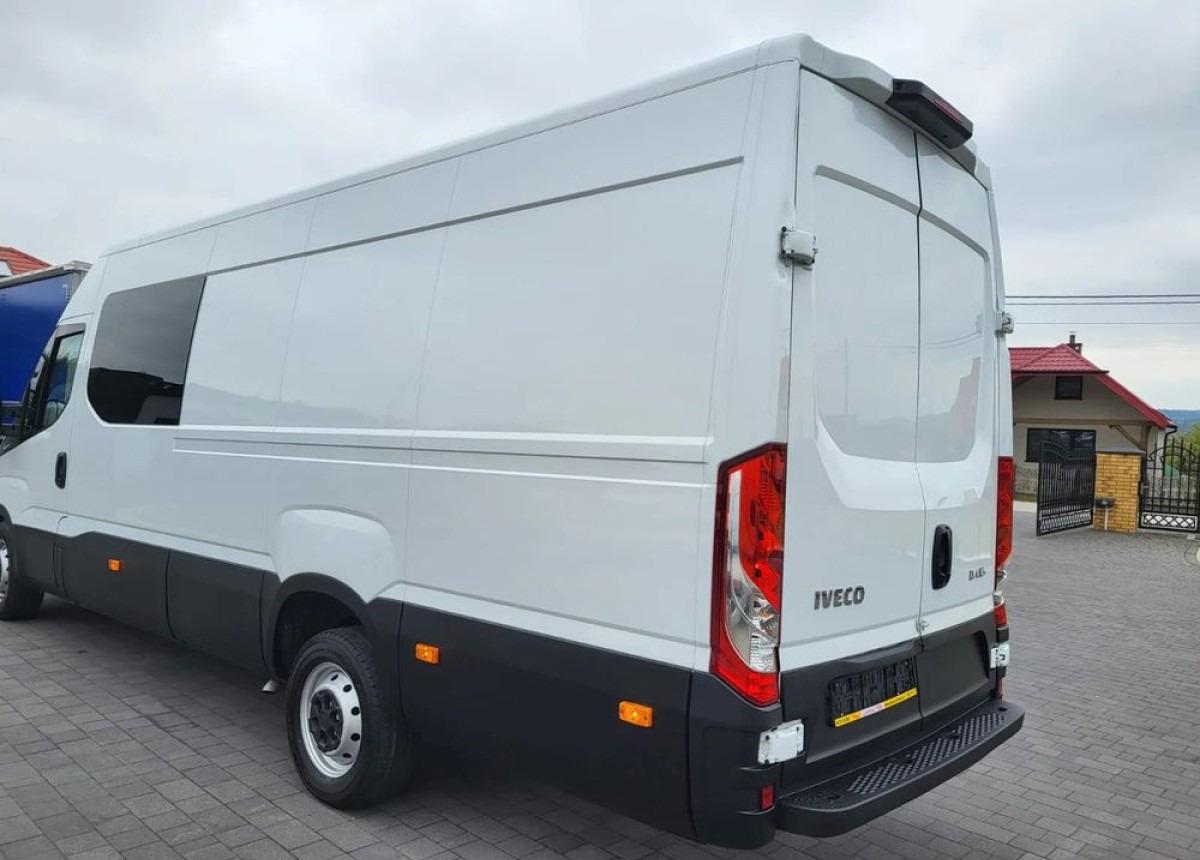 Transporter mit Doppelkabine Daily Max 7 -osobowe Daily Max 7 -osobowe- Photo 6
