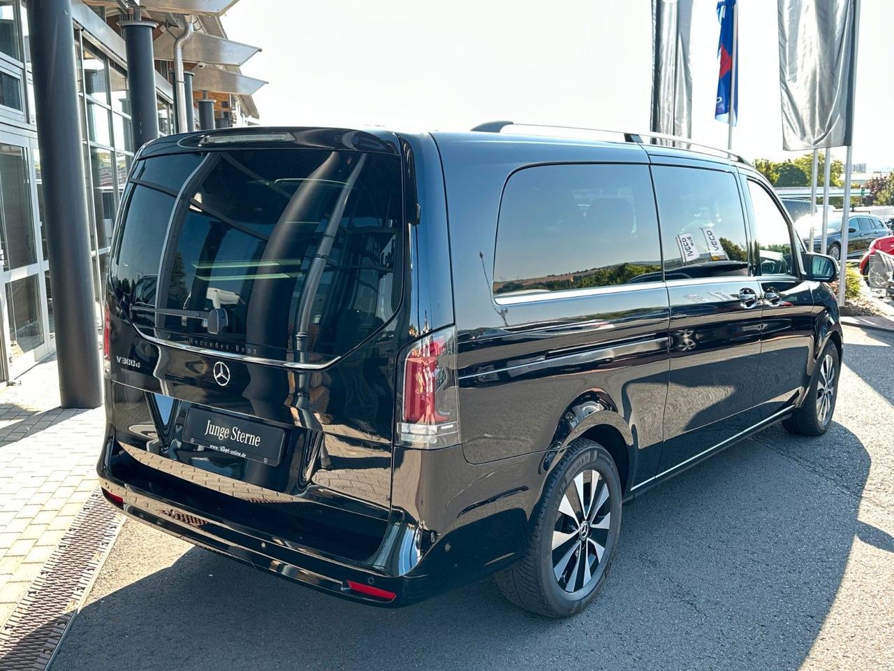 Personentransporter Mercedes-Benz V 300 d AVANTGARDE Extralang 360Kamera Standheiz Mercedes-Benz V 300 d AVANTGARDE Extralang 360Kamera Standheiz- Photo 4