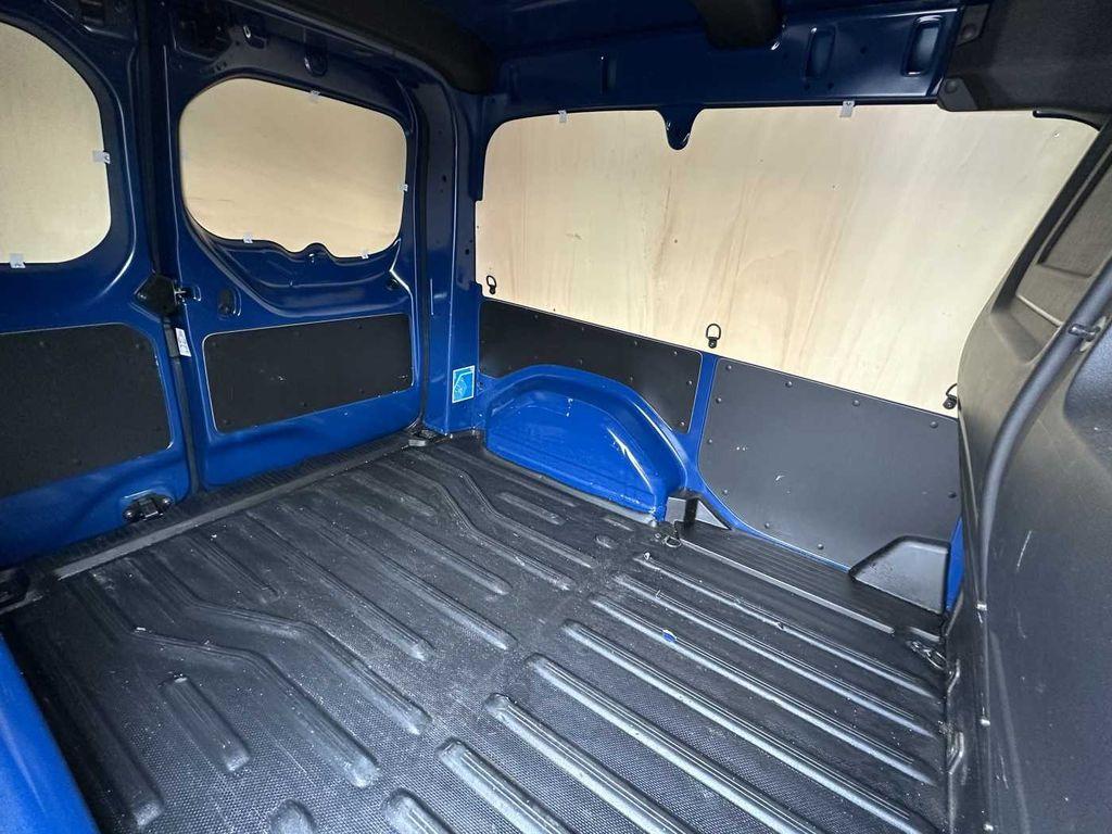 Kleintransporter- Photo 7