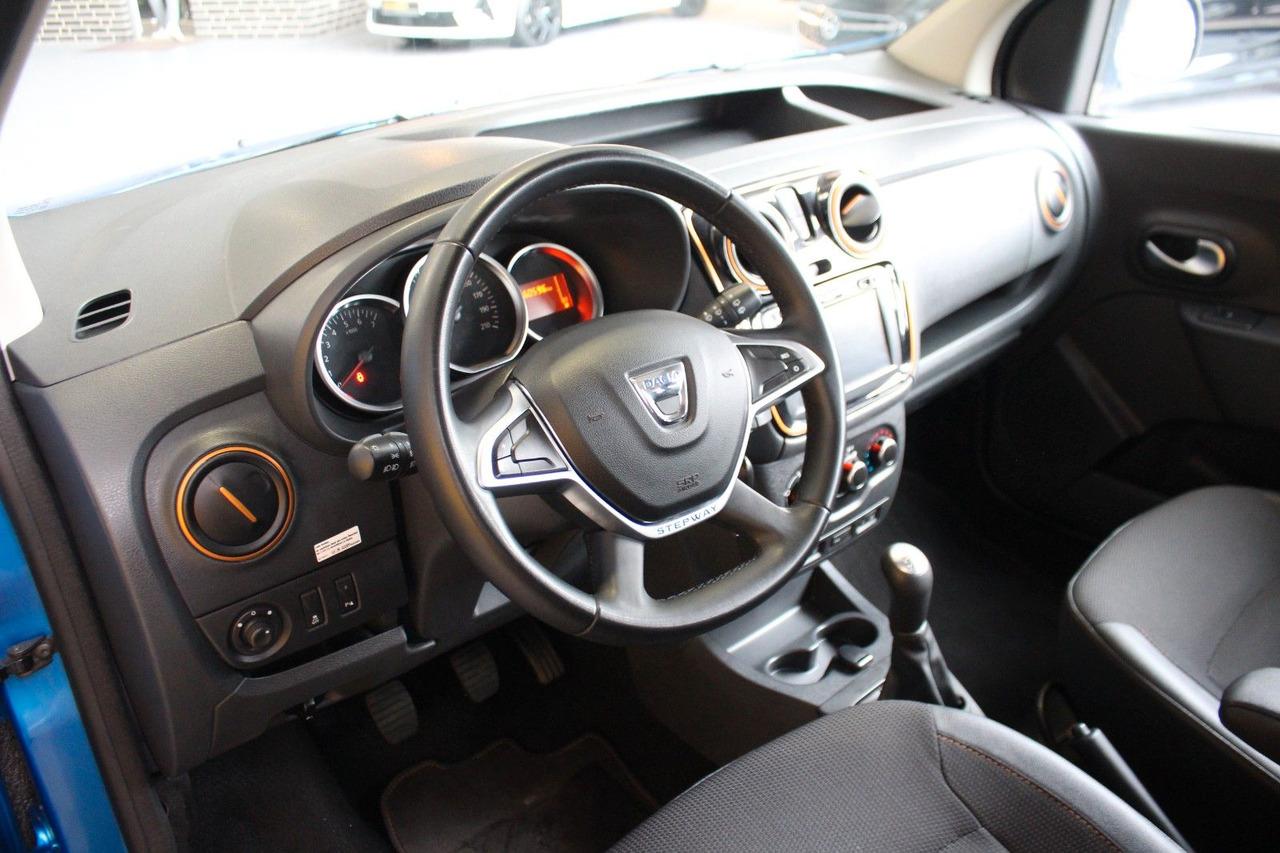Personentransporter Dacia Dokker Stepway Celebration Navi Bluetooth AHK Dacia Dokker Stepway Celebration Navi Bluetooth AHK- Photo 8
