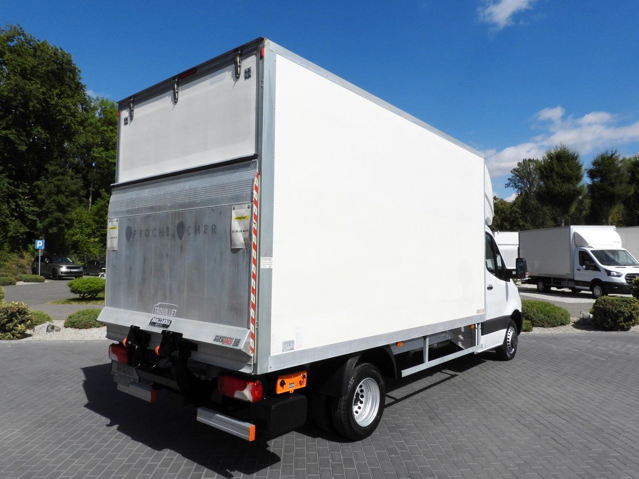 Box van SPRINTER 514 BOX LIFT 8 PALLETS CRUISE CONTROL TWIN WHEELS AIR CONDITIONING 140HP SPRINTER 514 BOX LIFT 8 PALLETS CRUISE CONTROL TWIN WHEELS AIR CONDITIONING 140HP- Photo 3