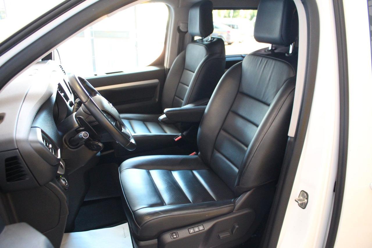 Passenger van Opel Zafira Life Tourer M VIP-Sitze Tisch Leder AHK Opel Zafira Life Tourer M VIP-Sitze Tisch Leder AHK- Photo 5