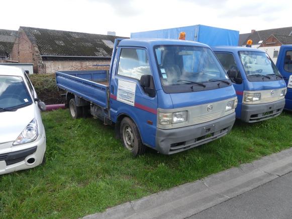 Pritschenwagen Camionnette plateau Mazda E2200 (Vin:JMZSD1C3210103044) Camionnette plateau Mazda E2200 (Vin:JMZSD1C3210103044)- Photo 2