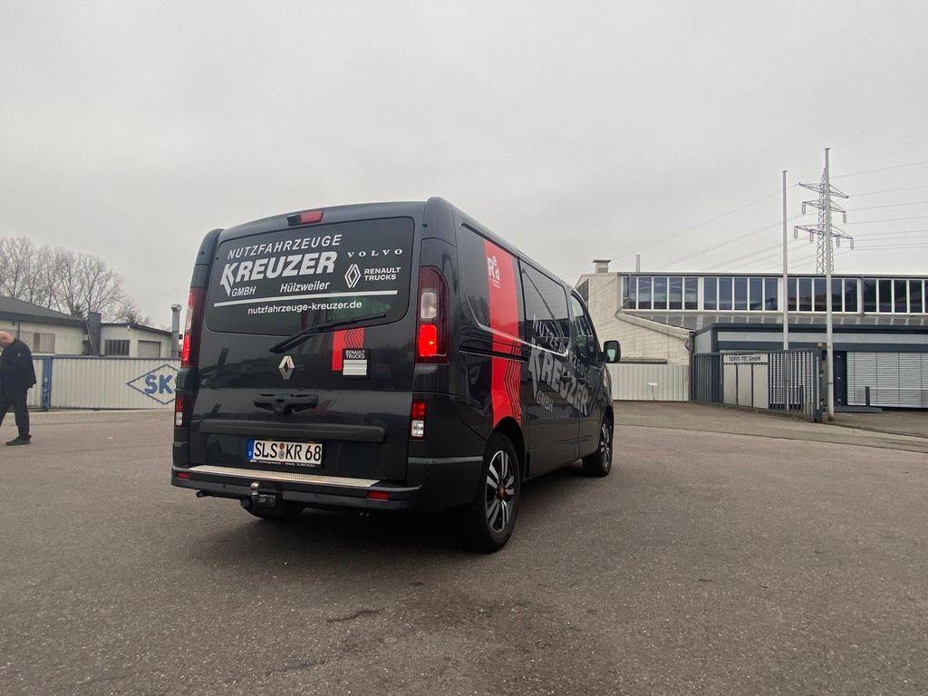 Small van- Photo 4