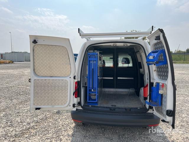Kleintransporter 2017 Volkswagen Caddy 2.0 TDI 122CV 4MOTION VAN E6 Van Truck 2017 Volkswagen Caddy 2.0 TDI 122CV 4MOTION VAN E6 Van Truck- Photo 4