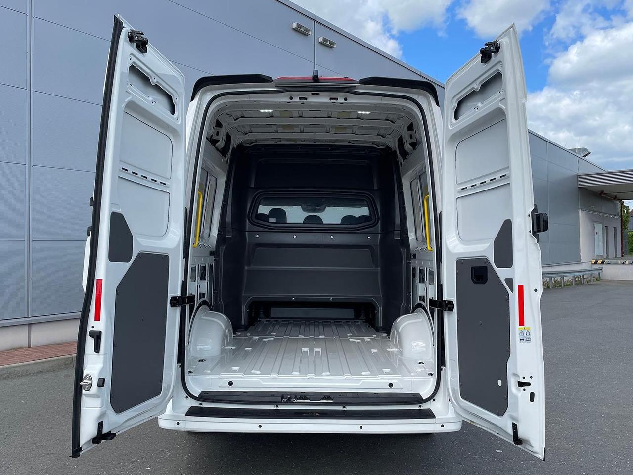 Transporter MAN TGE 3.200 L3H3 MIXTO 4x4 Individual S ACC STHZ MAN TGE 3.200 L3H3 MIXTO 4x4 Individual S ACC STHZ- Photo 9