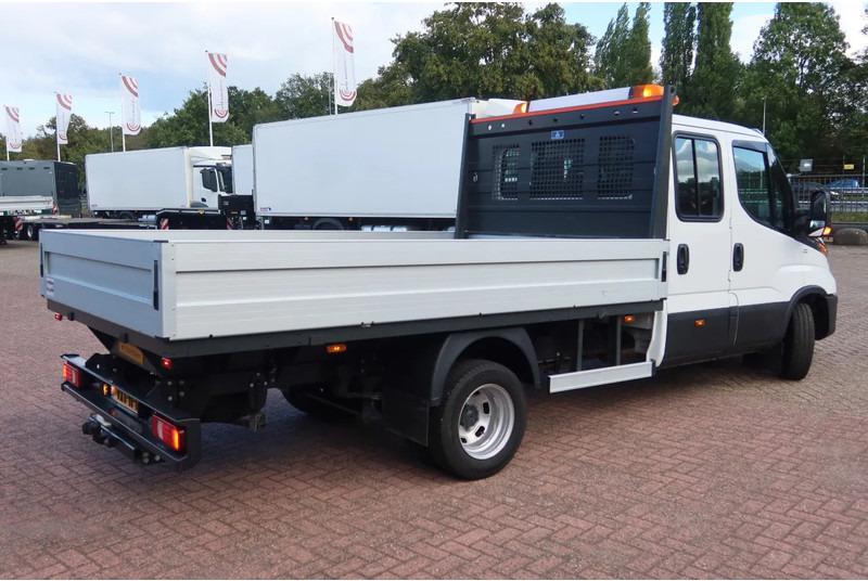 Van Daily 35C16 HI Matic Dubbele cabine open 7 persoons uitvoering. Dubbel lucht achter as. 3.0 L motor Daily 35C16 HI Matic Dubbele cabine open 7 persoons uitvoering. Dubbel lucht achter as. 3.0 L motor- Photo 10