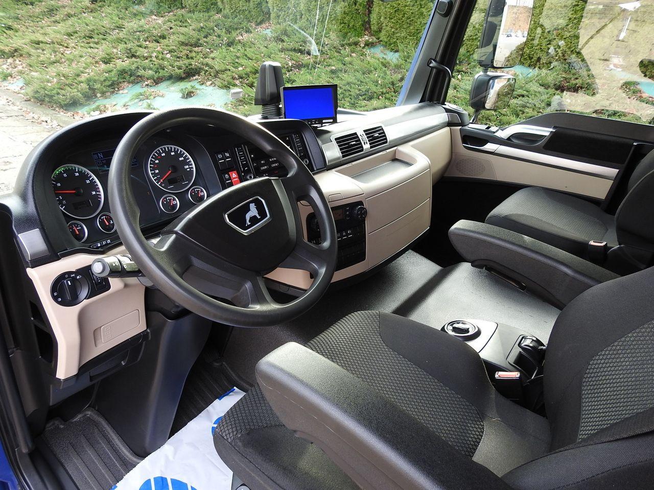 Koffer Transporter TGL 12.220 BOX LIFT 18 PALLETS CRUISE CONTROLAIR CONDITIONING PNEUMATICS AUTOMATIC TWIN WHEELS 220HP TGL 12.220 BOX LIFT 18 PALLETS CRUISE CONTROLAIR CONDITIONING PNEUMATICS AUTOMATIC TWIN WHEELS 220HP- Photo 2