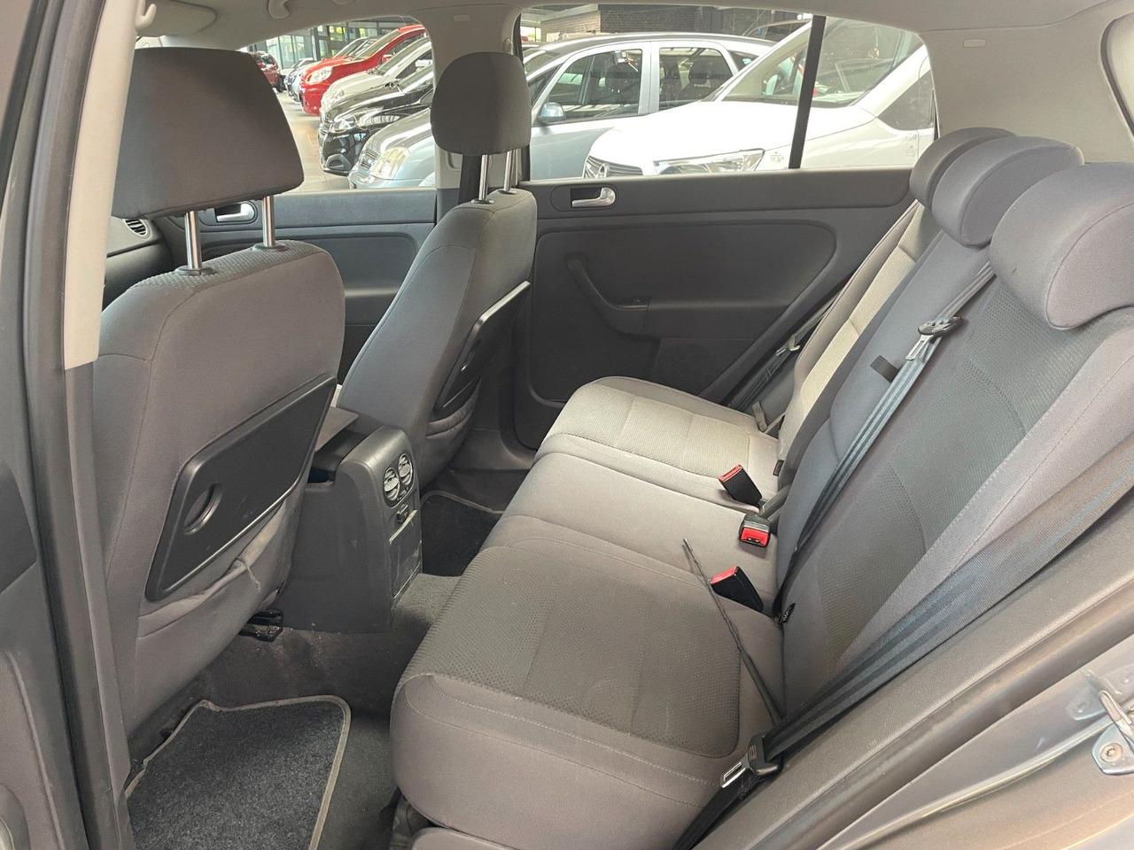 Personentransporter Volkswagen Golf Plus Volkswagen Golf Plus- Photo 10