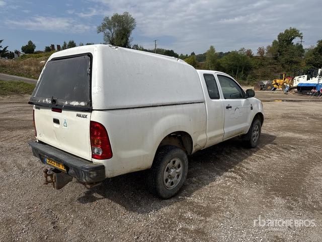 Pick-up 2007 Toyota Hilux 4x4 Crew Cab (Inoperable) Pickup 2007 Toyota Hilux 4x4 Crew Cab (Inoperable) Pickup- Photo 3