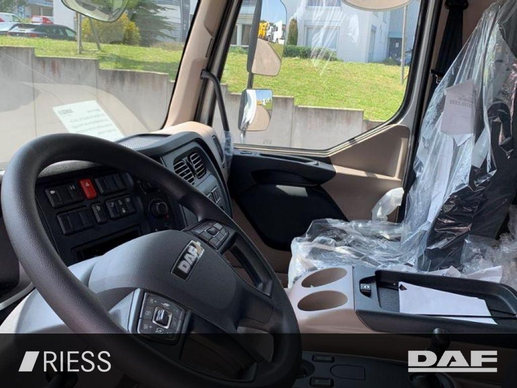 Box van DAF XB 210 FA 7,49 to Koffer LBW Klima Automatik DAF XB 210 FA 7,49 to Koffer LBW Klima Automatik- Photo 5