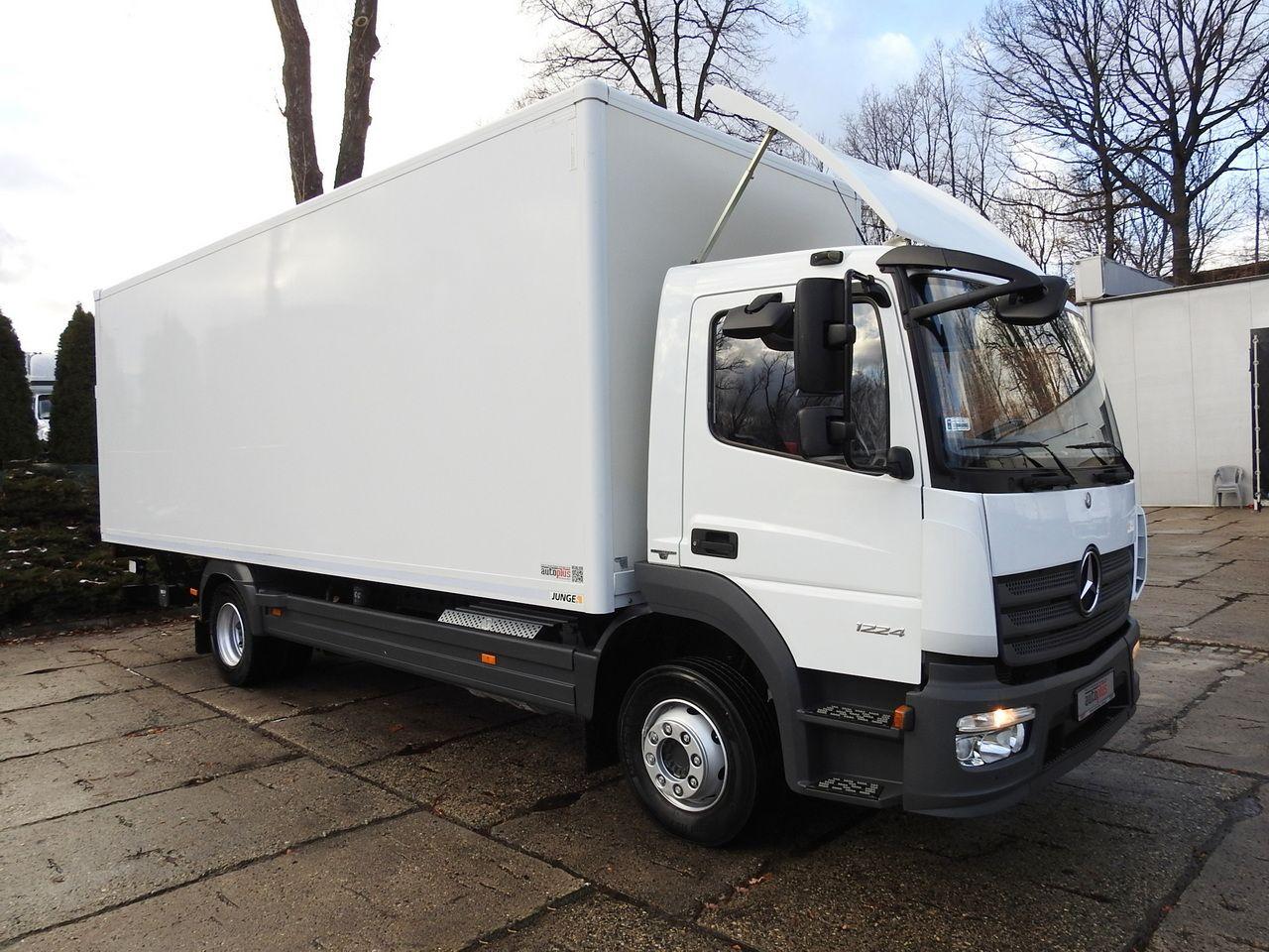 Koffer Transporter ATEGO 12.24 BOX LIFT 18 PALLETS CRUISE CONTROL AUTOMATIC TRANSMISSION TWIN WHEELS AIR CONDITIONING 240HP ATEGO 12.24 BOX LIFT 18 PALLETS CRUISE CONTROL AUTOMATIC TRANSMISSION TWIN WHEELS AIR CONDITIONING 240HP- Photo 4