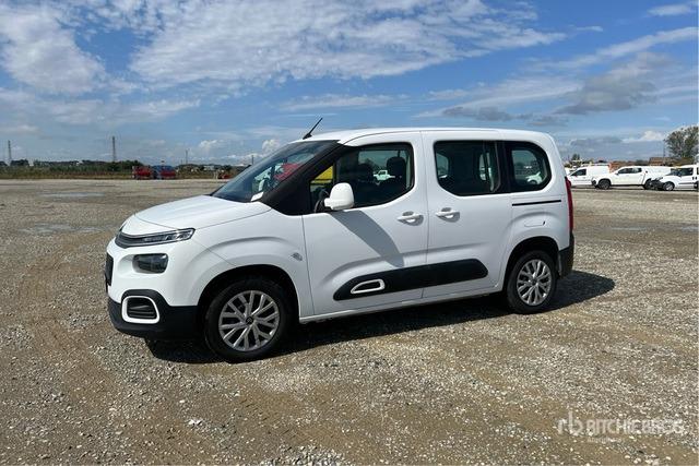 Kleintransporter 2021 Citroen Berlingo Autocarro furgonato 2021 Citroen Berlingo Autocarro furgonato- Photo 2
