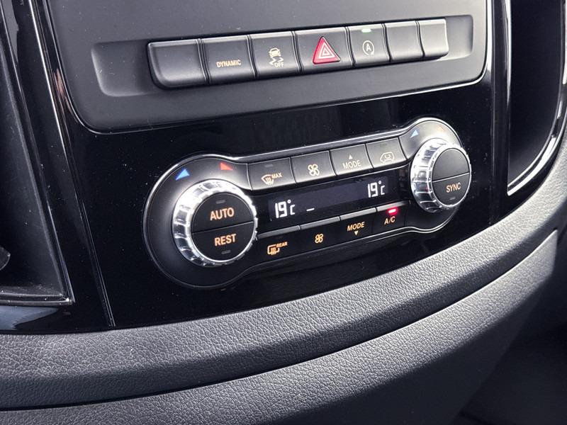 Kleintransporter Vito 114 CDI Extra Lang Led koplampen L3 Stoelverwarming Achteruitrijcamera Apple Carplay/Android Auto Betimmering Vito 114 CDI Extra Lang Led koplampen L3 Stoelverwarming Achteruitrijcamera Apple Carplay/Android Auto Betimmering- Photo 9