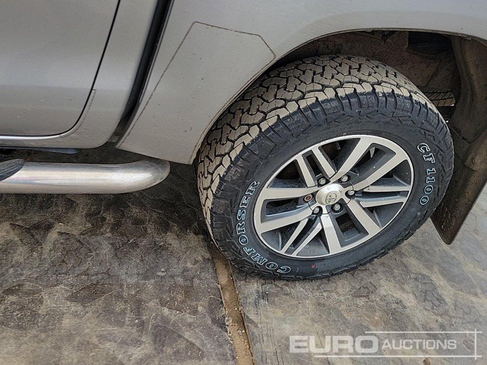 Pick-up 2016 Toyota Hilux Invincible 2016 Toyota Hilux Invincible- Photo 10