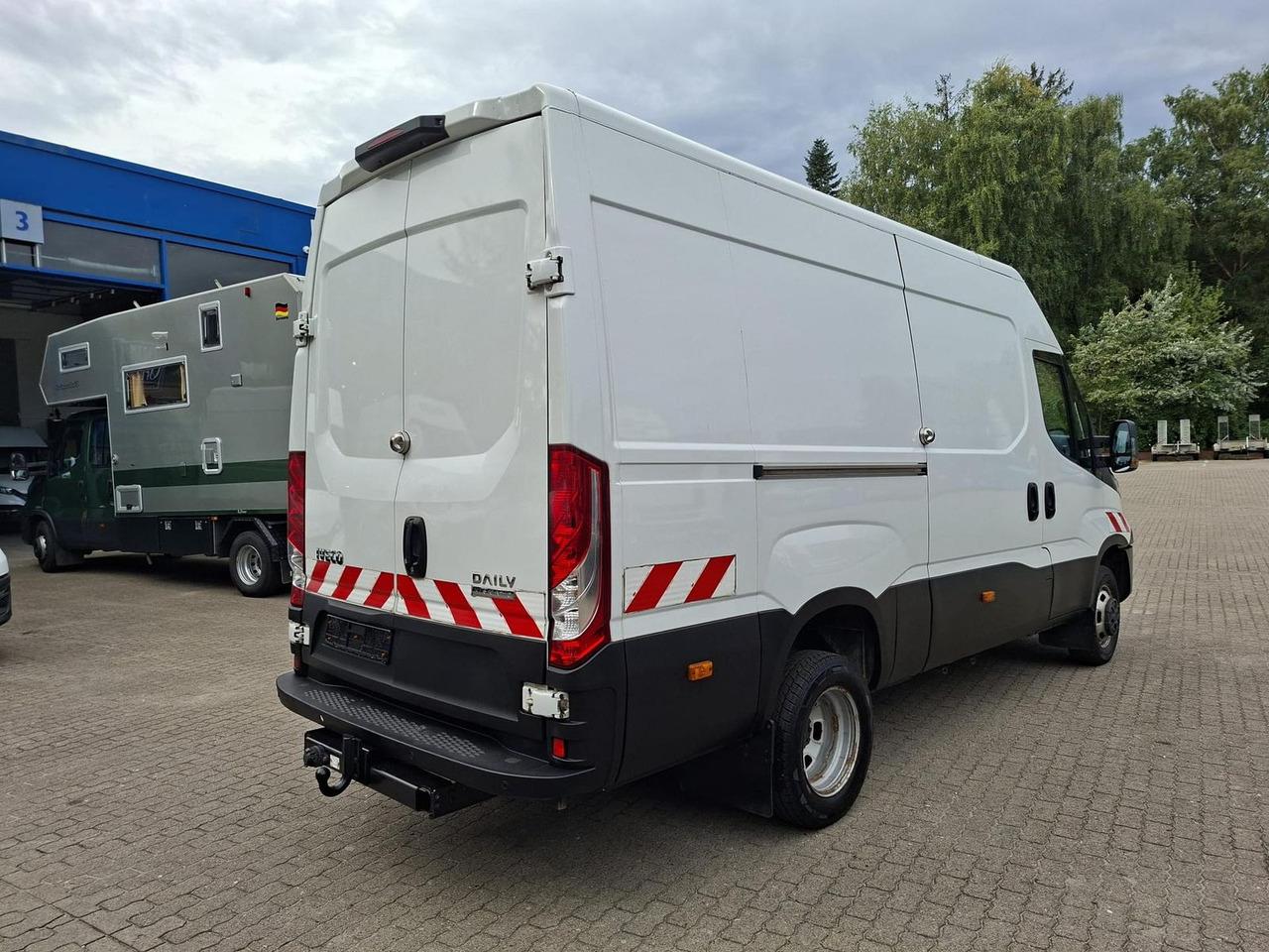 Pritschenwagen Iveco Daily 50C18HA8 V AHK, RADIO, KLIMA, 132 kW (1... Iveco Daily 50C18HA8 V AHK, RADIO, KLIMA, 132 kW (1...- Photo 7