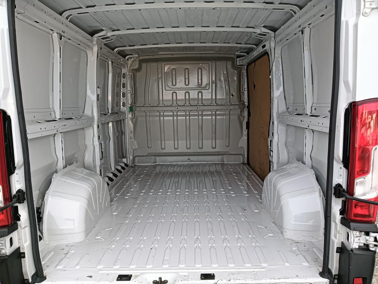 Kleintransporter FIAT DUCATO FURGON BLASZAK L2H1 NR 823 FIAT DUCATO FURGON BLASZAK L2H1 NR 823- Photo 9